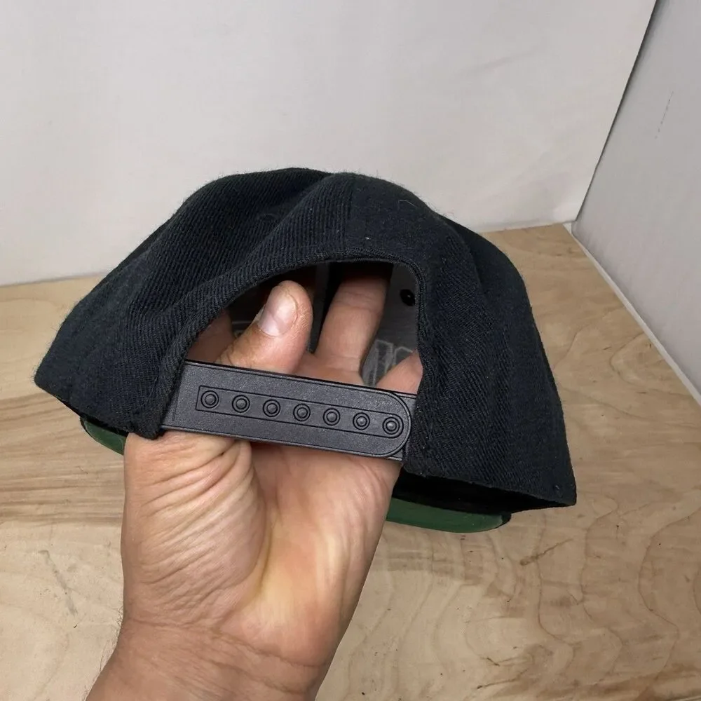 NBA Chicago Bulls Black Red Spellout Adidas Snapback Cap Hat Retro Vtg